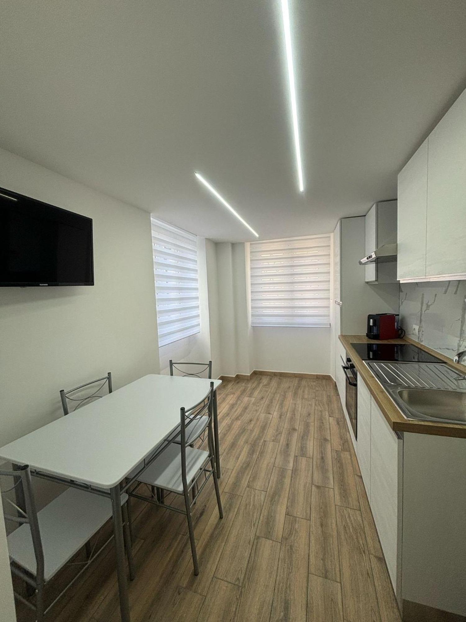 مبيت وإفطار نيتّونو Carmen'S House المظهر الخارجي الصورة