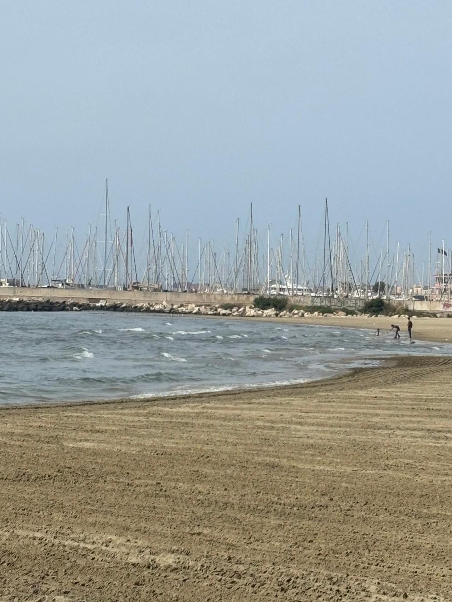 مبيت وإفطار نيتّونو Carmen'S House المظهر الخارجي الصورة